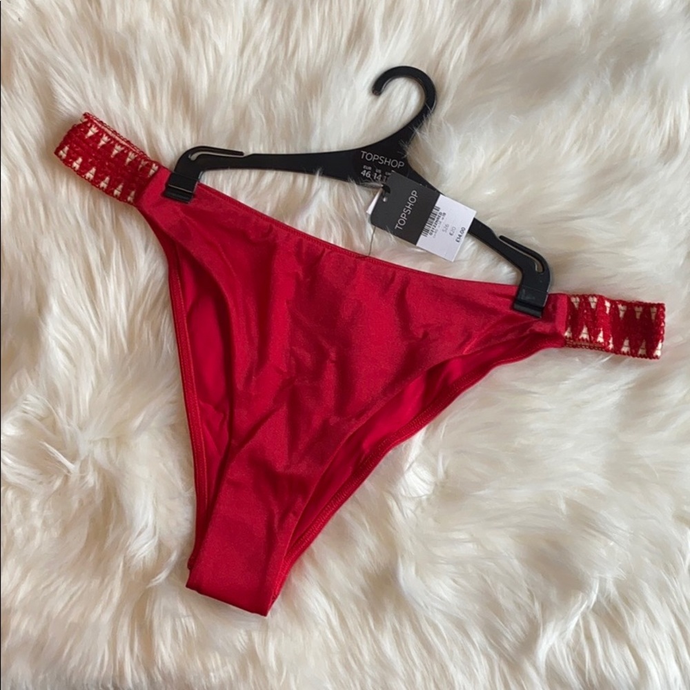 3/$25 TOPSHOP Zigzag Trim Bikini Bottoms, Size 14